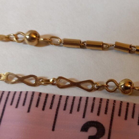 Gold tone Necklace - Picture 5 of 5